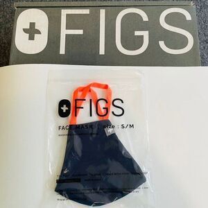 Figs Navy FIONx Core Protective Face Mask - S/M / Navy  New